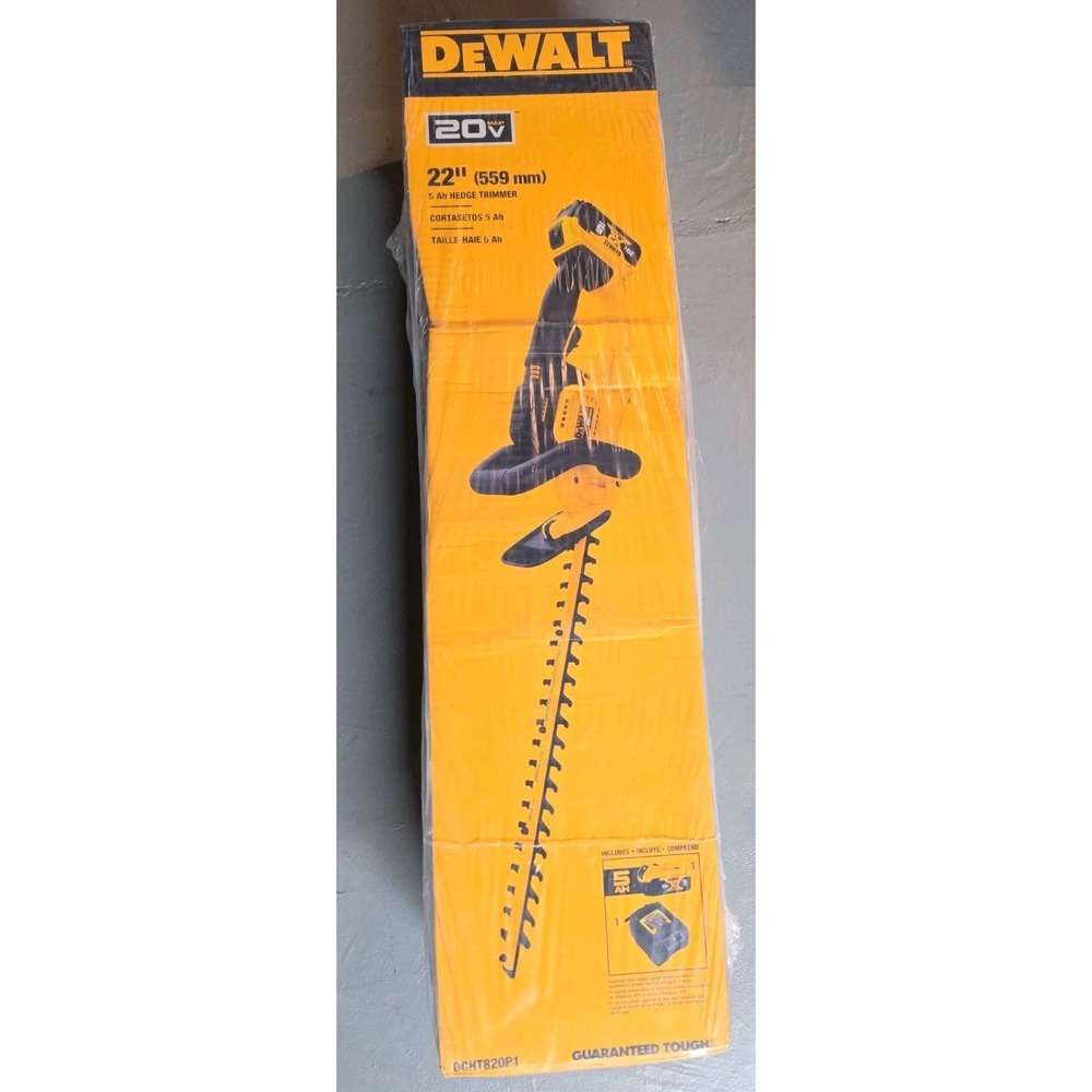 DEWALT DCHT820P1 20V MAX Lithium Ion 22in Hedge Trimmer Kit 5 Ah Battery